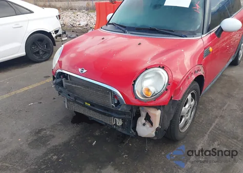 2010 Mini Cooper z USA, uszkodzony, nr VIN WMWMF3C50ATZ26257